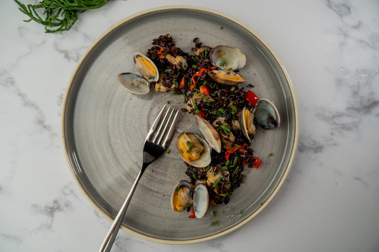 Insalata di Riso Nero con Vongole